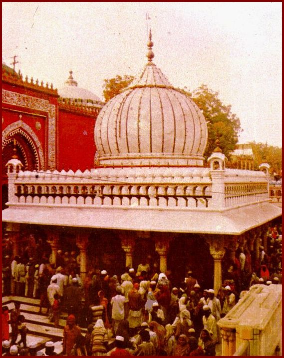Roza Sharif Hazrat Nizamuddin Aulia R.A (new delhi)